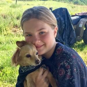 Meet your Posher, Lisa